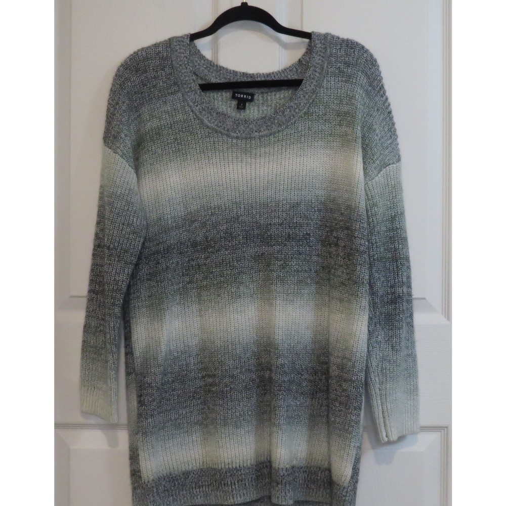 Torrid Long Sleeve Tunic Sweater Size 1